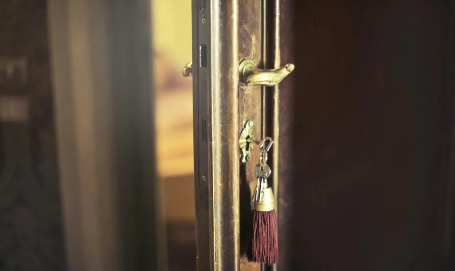 I Found the Key to a Forbidden Room in My Fiancé’s House and Was Dying of Curiosity Until I Looked Inside