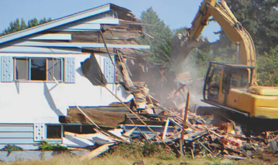 Millionaire Demolishes Old Man’s House, Unexpectedly Sees His Childhood Photo among Ruins — Story of the Day