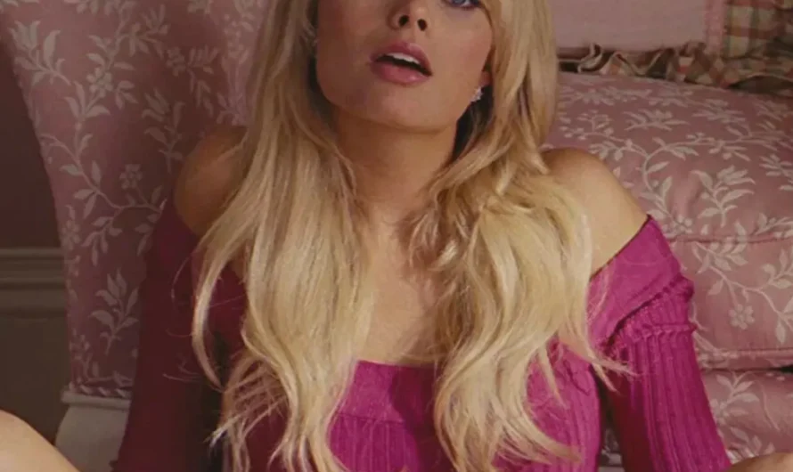 “Never Felt More Exposed” — Margot Robbie on That Game-Changing First Romance Scene