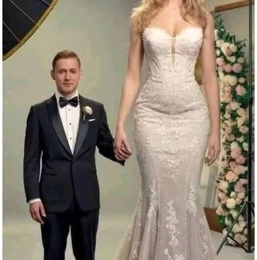 He married a woman who was 6 feet tall and the next day she knew him… See more