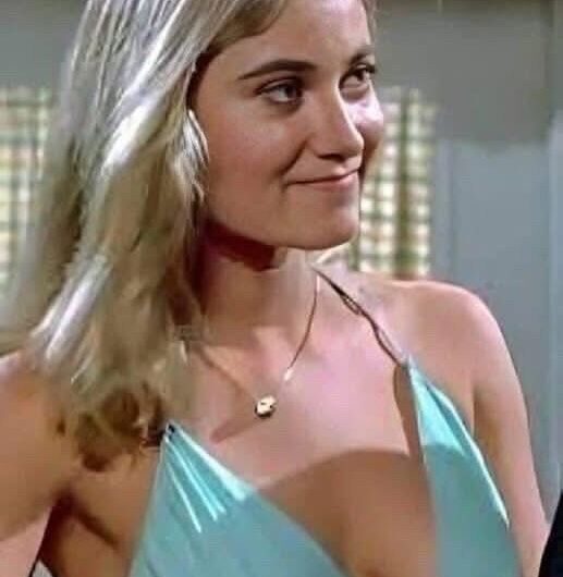 Marcia Brady CameI T0E Might Be The Best